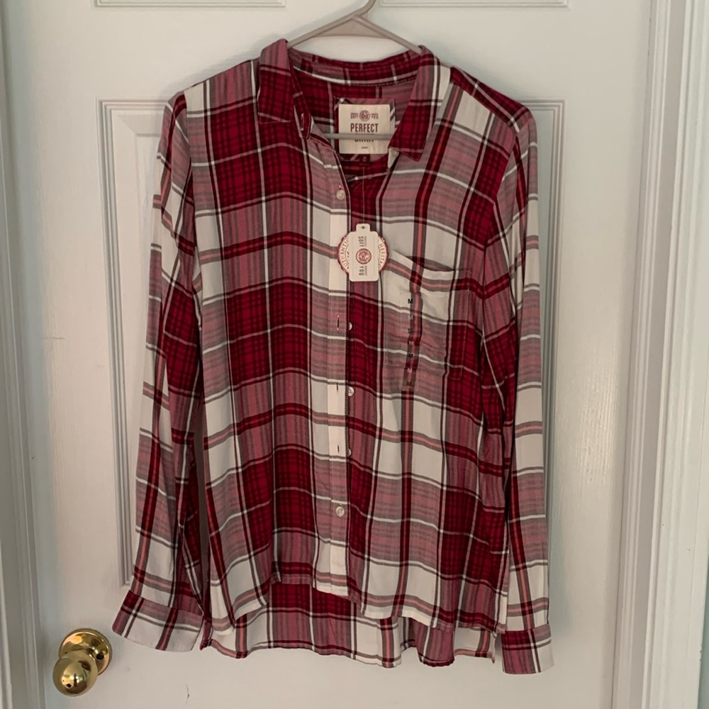 *Never worn* pink long sleeve plaid